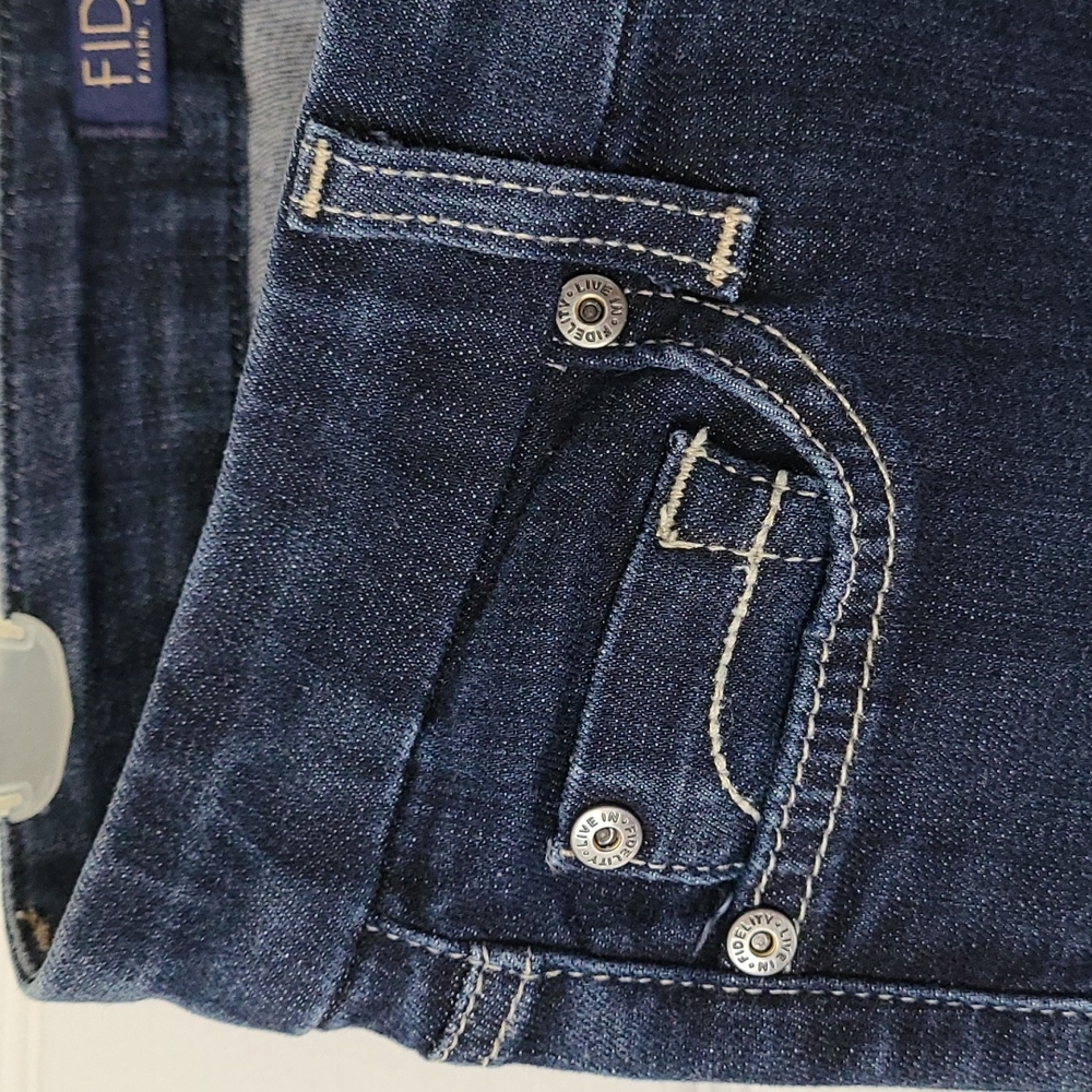 Fidelity Jeans - Picture 4 of 9